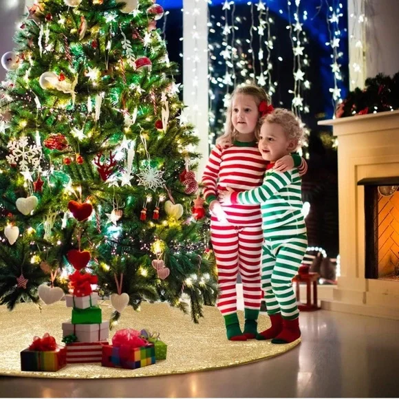 Gold Christmas Tree Skirt - Picture 6 of 7